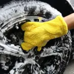 Premium Five-Finger Microfiber Car Wash Glove for Tesla 5 68602 bb2a3a