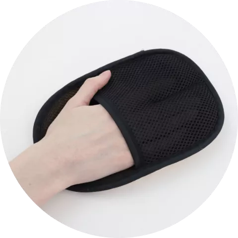 glove-min 76803 7fd2e0